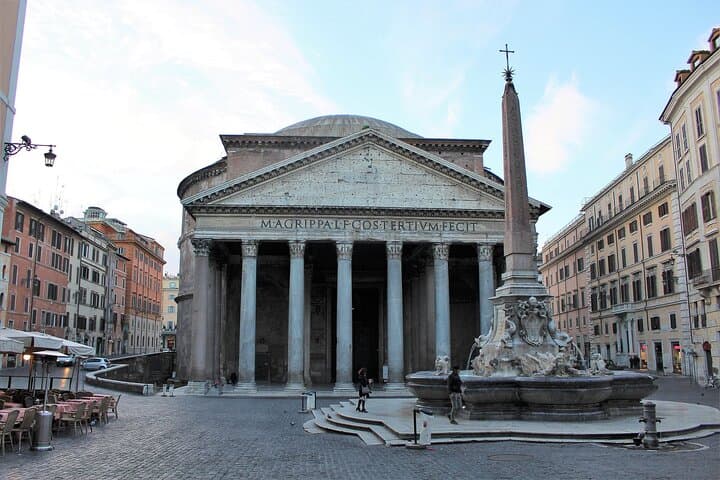 Pantheon Small Group Guided Tour