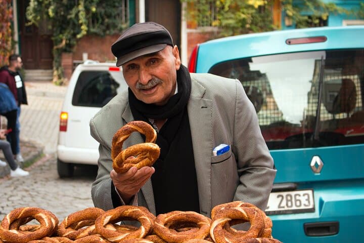 Off Beaten Path of Istanbul: Fener & Balat District Private Guided Tour