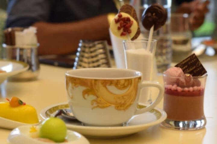 Luxurious Buffet Breakfast w/ Pool Access at Palazzo Versace