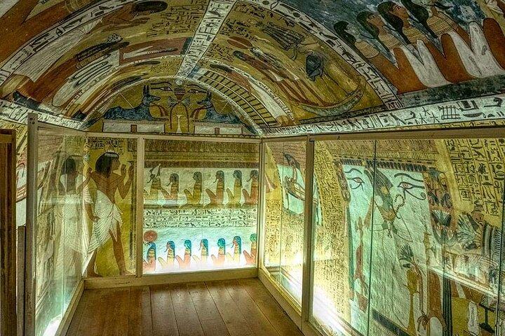Luxor Day Tour to Habu Temple , Valley of the Nobles and Deir El Madina