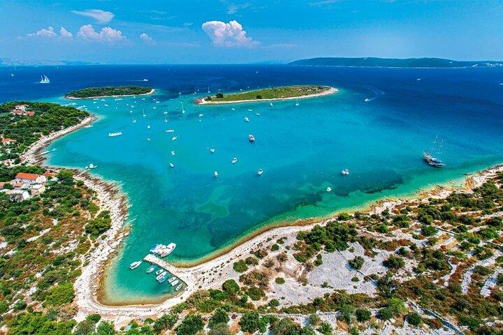 Half Day Tour: Blue Lagoon, UNESCO Town of Trogir, island Ciovo