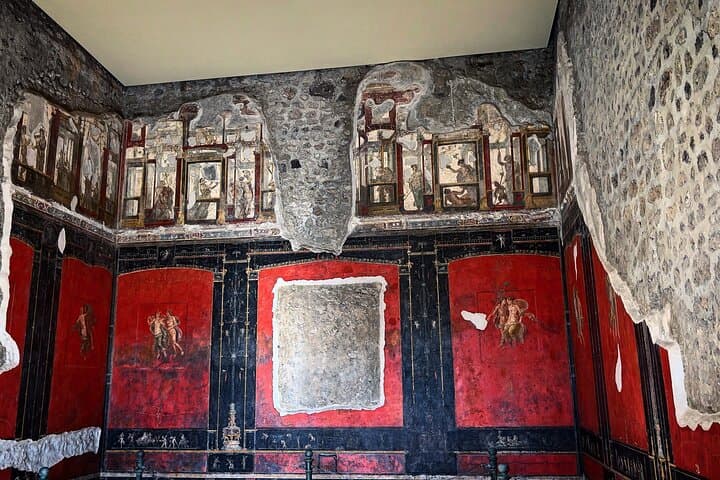 Pompeii Guided Tour with Skip the Line Entry