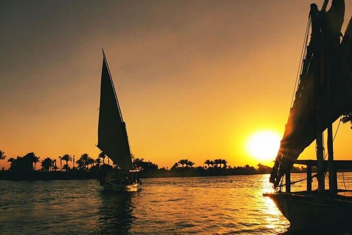 Luxury Private Felucca on the Nile with Lunch