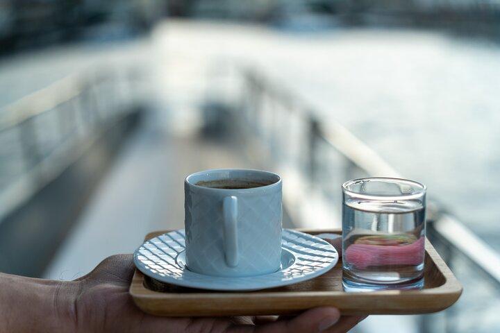 Istanbul Bosphorus Afternoon Cruise with Guide & Turkish Coffee