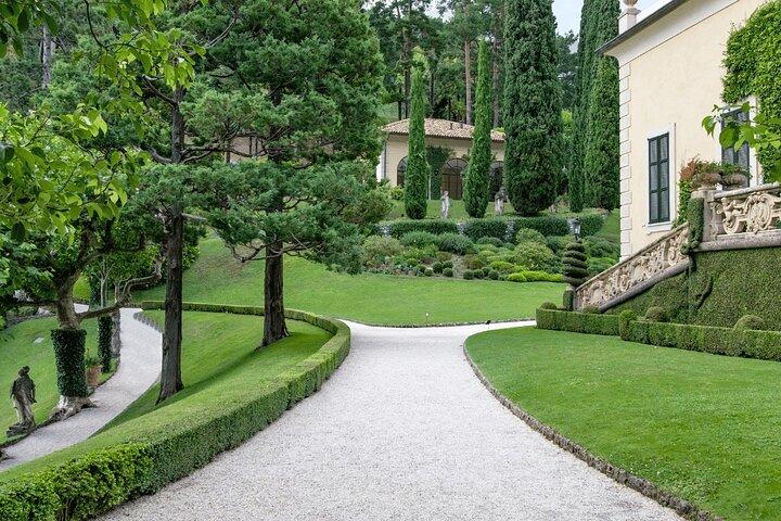 Private boat tour with visit to Villa del Balbianello