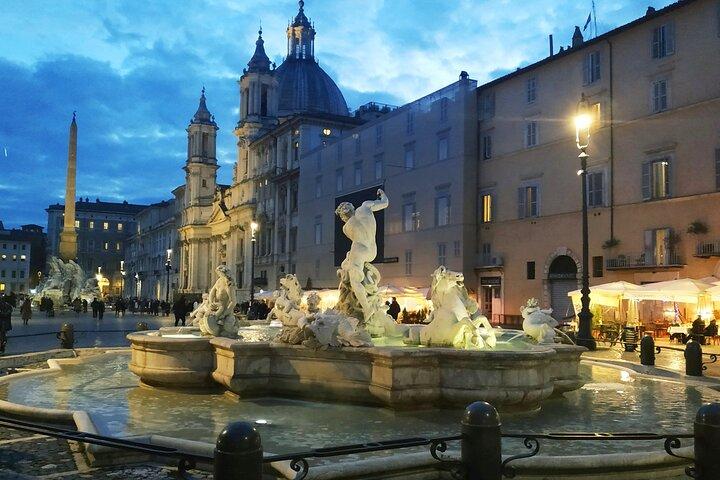 Rome at the Sunset : Navona, Trevi Fountain, Pantheon & more