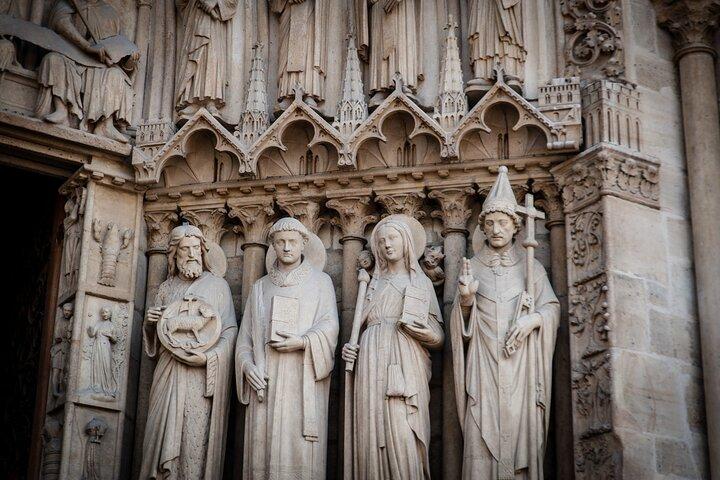 Medieval Paris: Notre Dame, Sainte Chapelle and Conciergerie