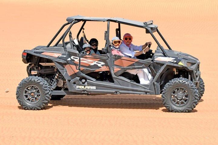 Polarize Dune Buggy 1000cc in Red Dunes Desert