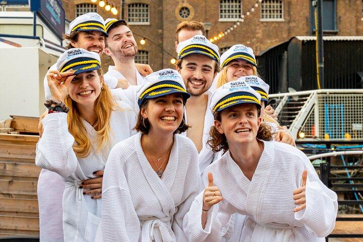 Hot Tub Boat Tour in London - London's most unique tour