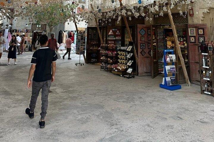 Walking Tour with local Friend and Discover Old Dubai