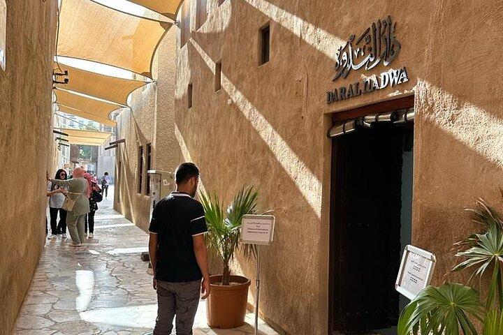 Walking Tour with local Friend and Discover Old Dubai