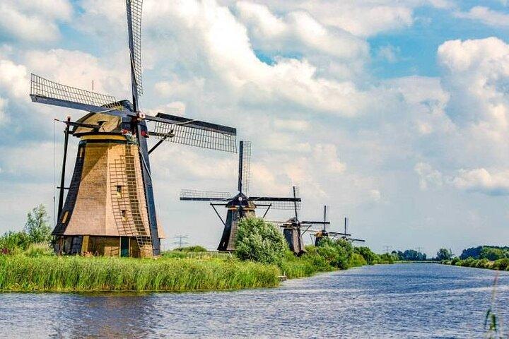8 hour Walking and Boat Tour to Rotterdam and Kinderdijk