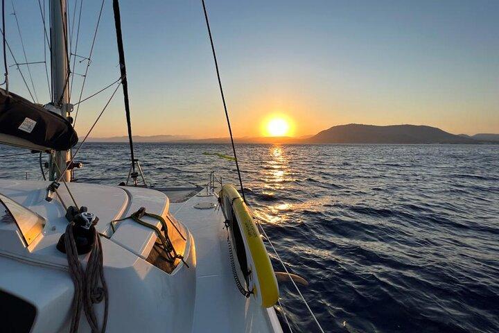 Private CATAMARAN daytrip - Lindos/ Rhodos with Lunch and drinks