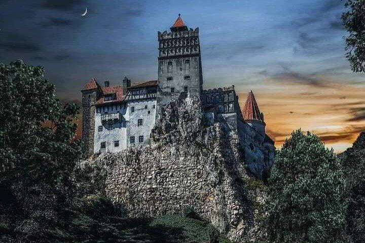 Peles Castle, Bran Castle, Rasnov Fortress and Sinaia Monastery Tour from Brasov