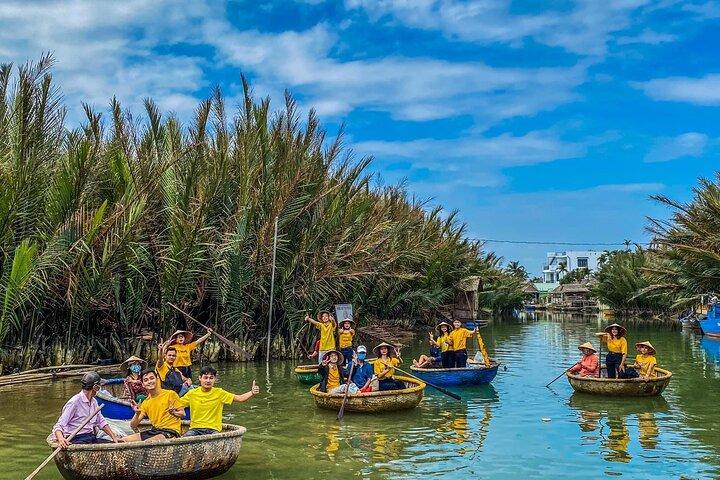 40 Minutes - Basket Boat Ride in the Water Coconut forest