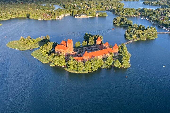 Hot air balloon flight Vilnius, Trakai with Transfer & Shampagne