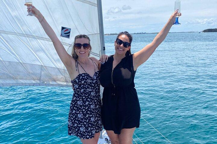 Gold Coast 2 hour Sunset Sailing Cruise with Drinks&Tasting Plate