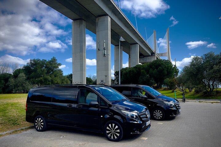 Private Transfer From Lisbon Airport to/from Cascais
