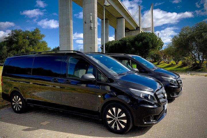 Private Transfer From Lisbon Airport to/from Cascais