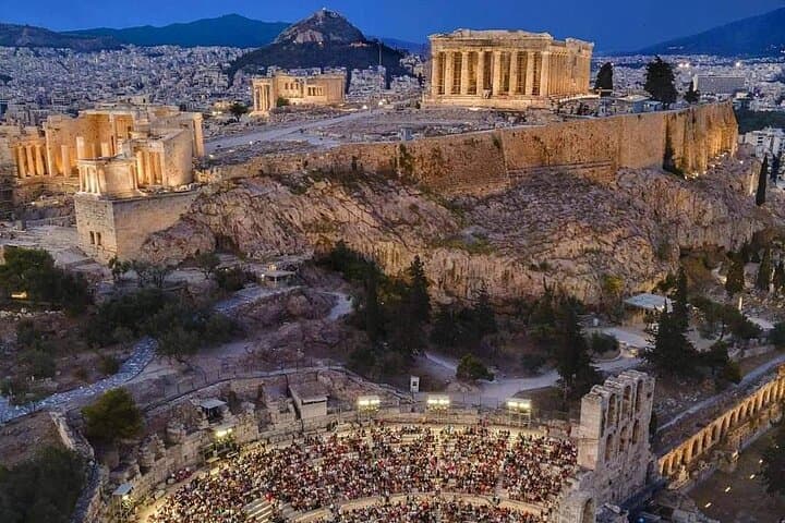 Athens By Night Private Sightseeing Tour