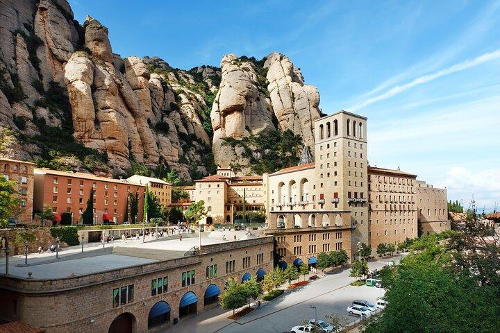 Montserrat Wine Tasting Tour from Barcelona Day Trip by Car