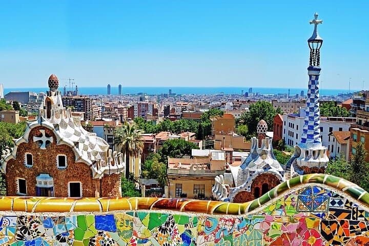 Golden Hour Sagrada Familia & Sunset Park Güell