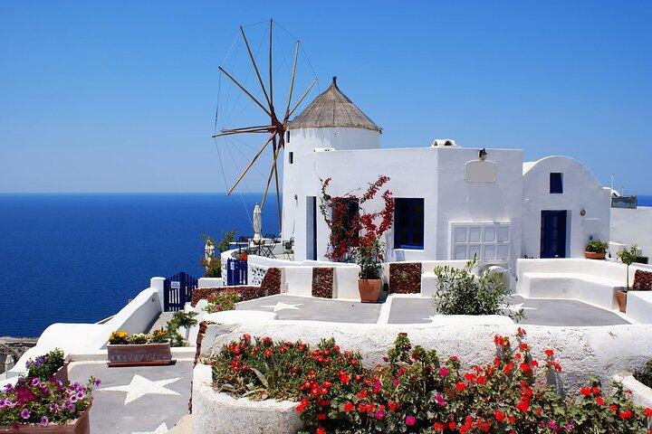 2-day trip from Athens to Santorini and Mykonos