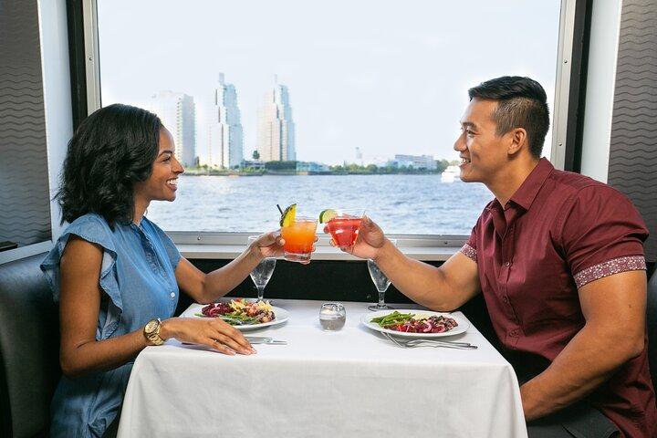 City Cruises Philadelphia: Signature Buffet Lunch Cruise