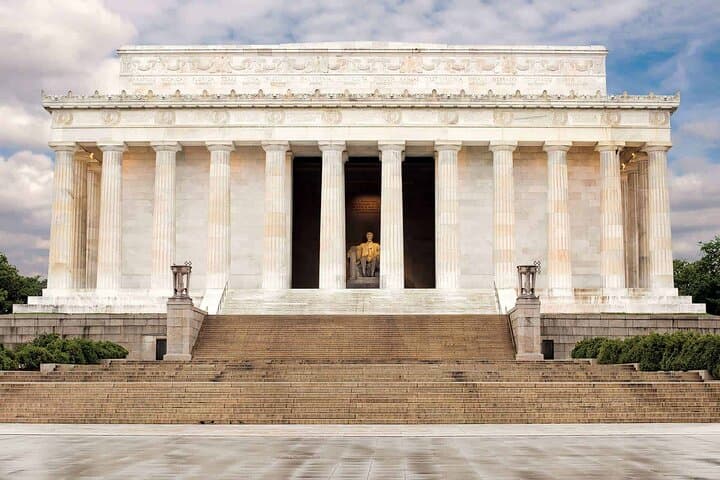 New York, Philadelphia, D.C. 4-Day Tour with Airport Pickup