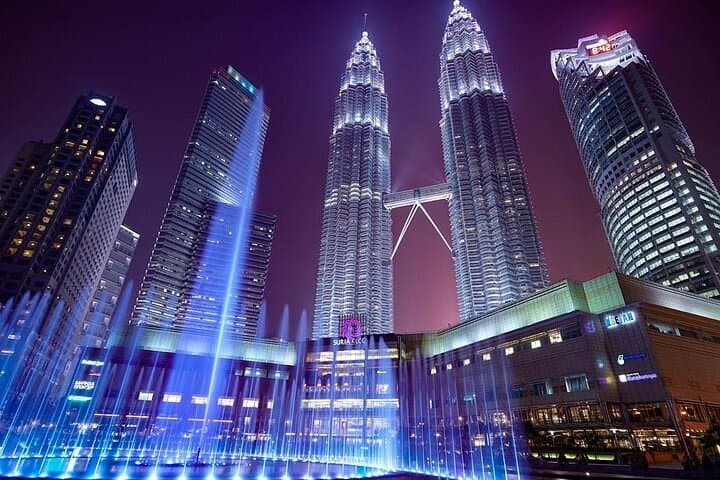 Kuala Lumpur Night Tour with Chinatown, Twin Towers & KL Tower