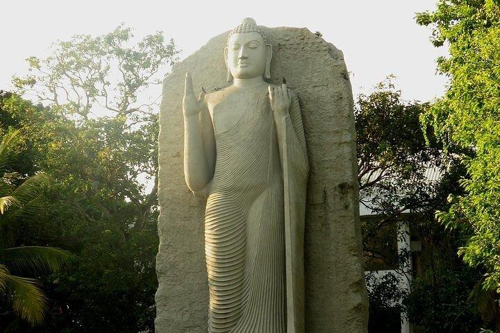 Shangri-La Colombo City Tour.