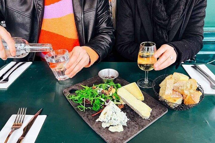 Private Parisian Food Tour in Charming Neighborhood Le Marais
