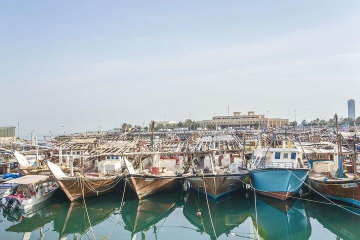 Full Day licensed Tours in Kuwait City & Desert PickUp & DropOff