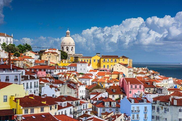 Mon Ami Vadio - Lisbon Old City Private Tuk Tuk Tour