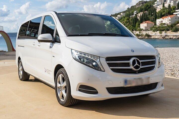 Private Transfer: Dubrovnik Airport to Cavtat