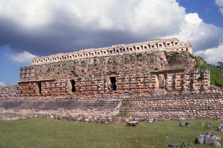 Uxmal and Kabah Ruins Tour with Chocolate History