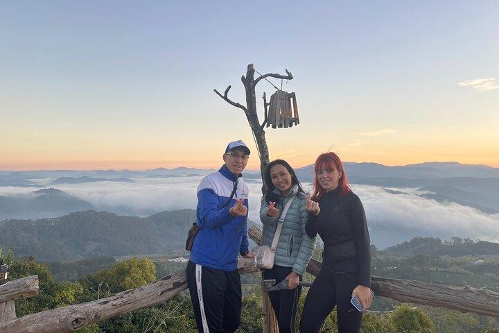 Cloud Hunting and The Glow of Dawn in Da Lat 4:00 - 10:00 AM