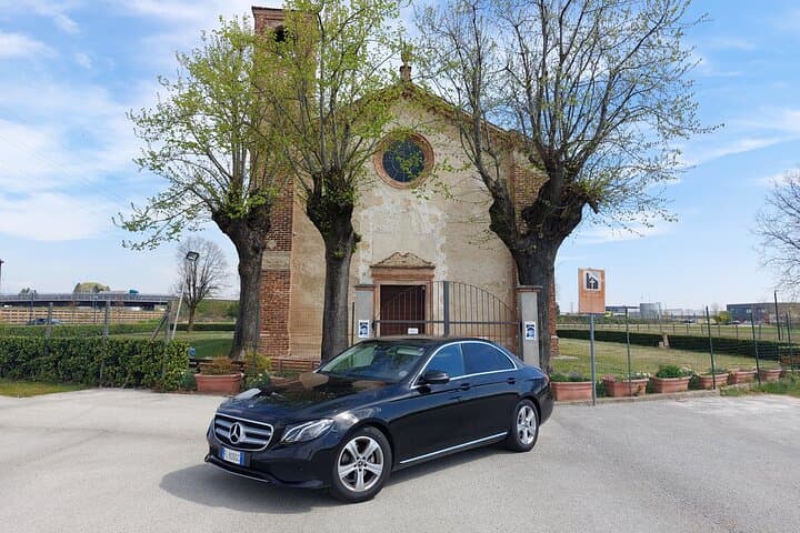 Transfer from Menaggio-Tremezzo-Lenno to Malpensa Airport