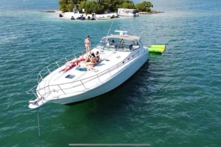 Private 52' Luxury Yacht Rental in Miami with Captain