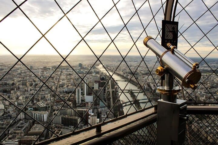 Eiffel Tower Access to 2nd Floor & Summit with Host by Lift