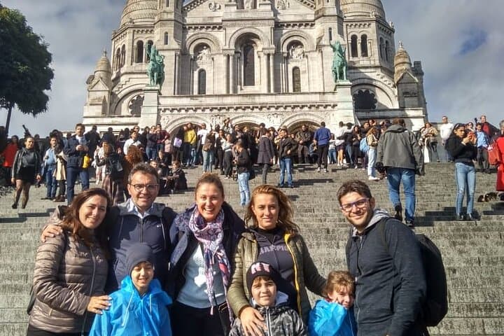 Paris : Private Custom Walking Tour with A Guide (Private Tour)