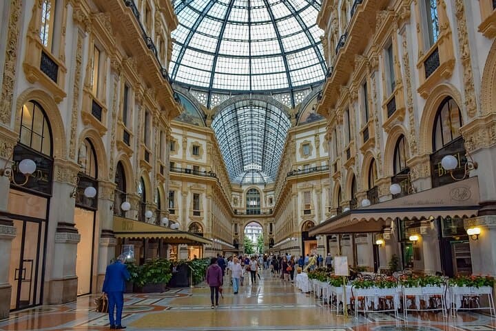 Milan : Private Custom Walking Tour with A Guide (Private Tour)