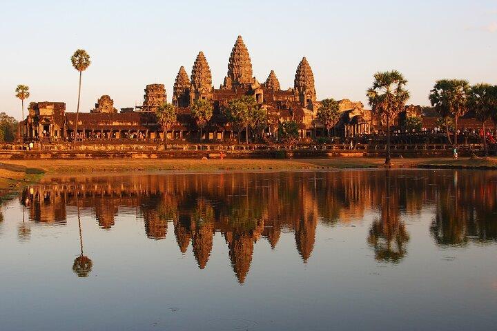 Angkor Wat Private Tuk-Tuk Tour (sunrise Option) & more
