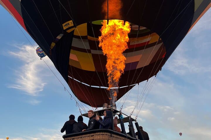 Hot Air Balloon Ride Over Teotihuacan With Guided Tour And Cave