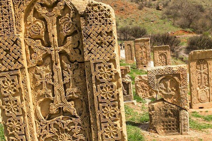 Private Day Trip to Khor Virap, Areni & Noravank