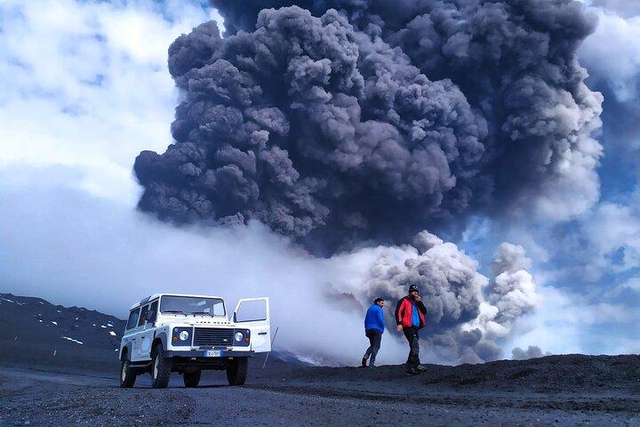 Etna excursion 3000 meters with 4x4 cable car and Trekking