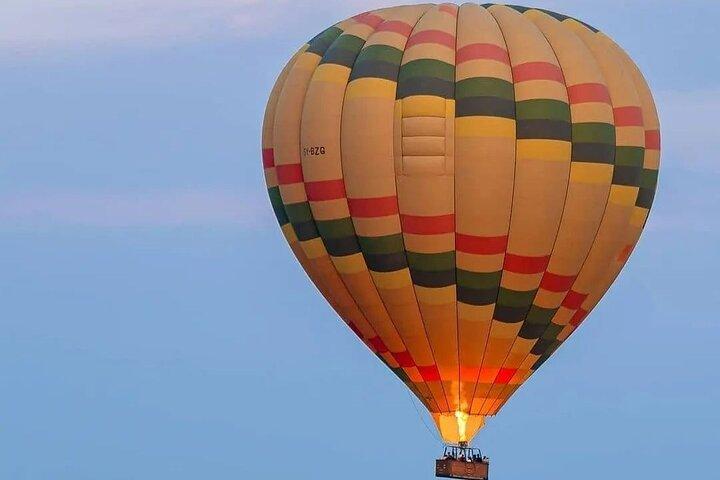 6 Days Mid - Range Lodge Safari To Lake Manyara Serengeti Ngorongoro & Tarangire