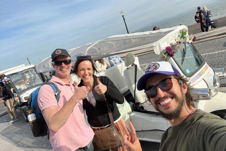 Historic Lisbon Tour in Private Tuk-tuk