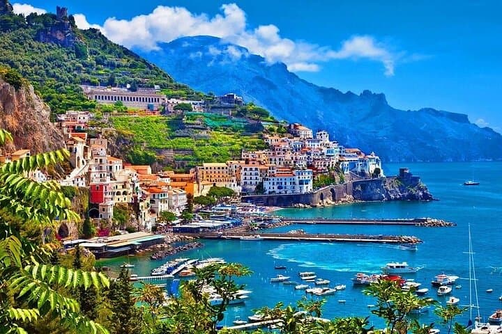 One Day Pompeii and Amalfi Guided Tour from Naples