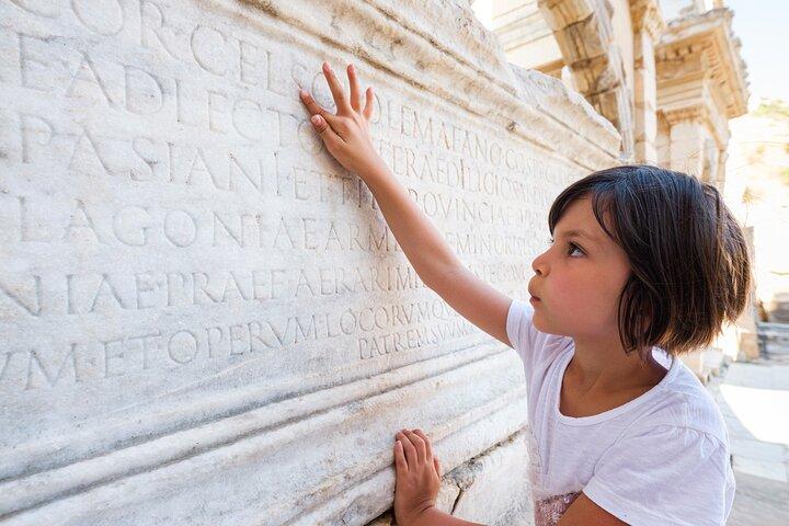 Private Ephesus and Sirince Village Tour from Kusadasi Port/Lunch